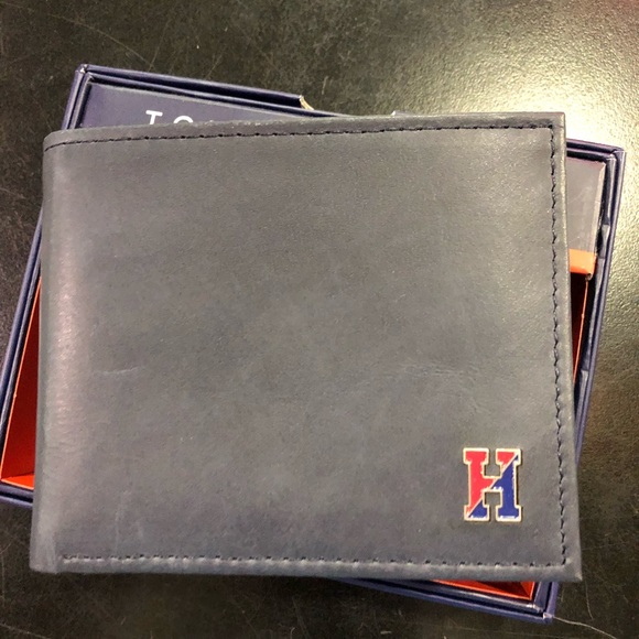 genuine leather tommy hilfiger